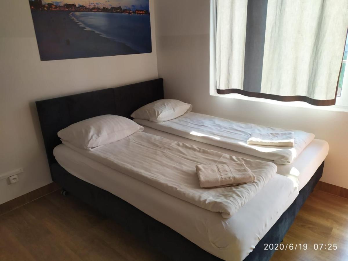 Bryza Rewa Hotel Екстериор снимка